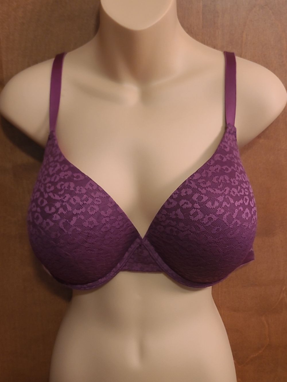 PINK Victoria's Secret Plum Lace Push-Up Bra